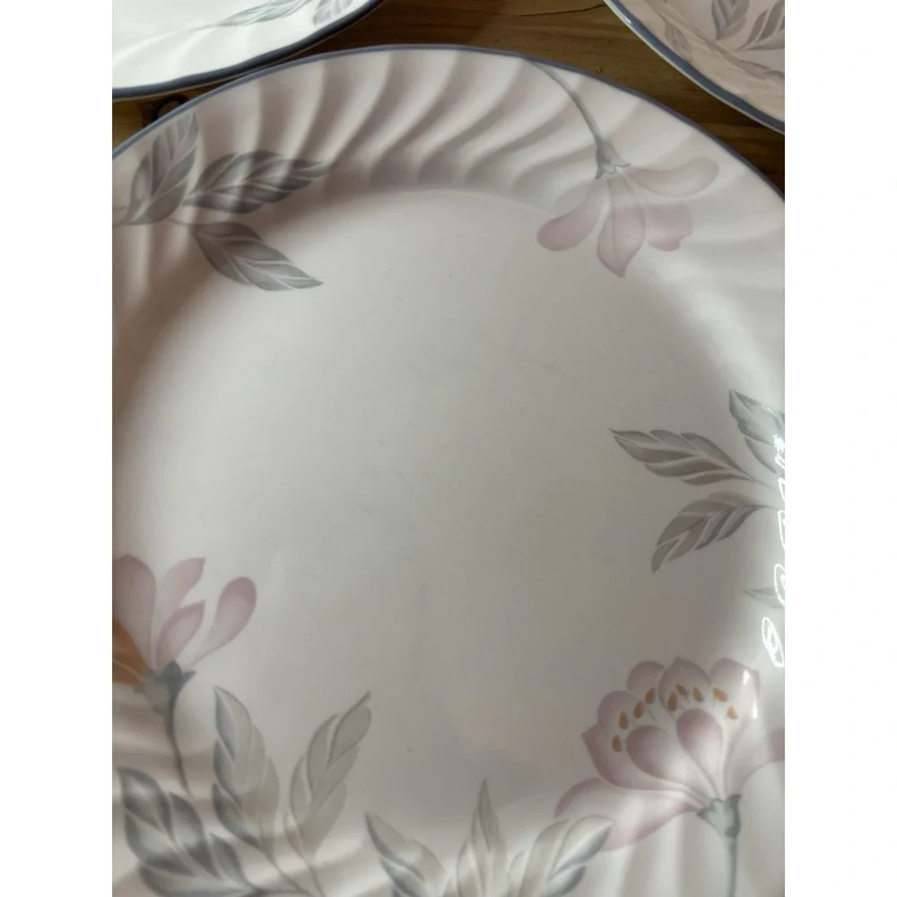Pink Trio Pattern Corelle by Corning Dinner Plates Set of 7, 10